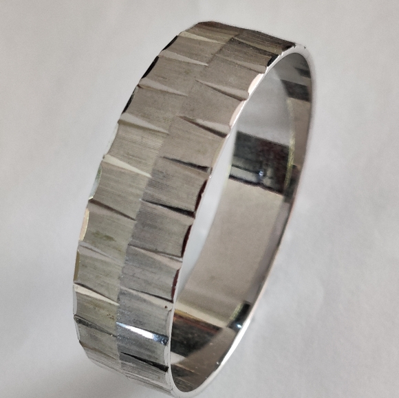 Vintage Money Wide Bangle bracelet - Picture 15 of 16